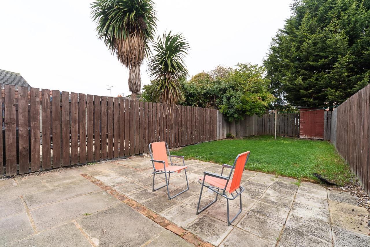J'S Home Away From Home Fresh 2 Bedroom Garden Parking Kingston upon Hull Exterior foto